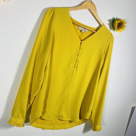 LOFT Yellow Quarter Button Ruffle Sleeve Cuff Blouse Size XS Women’s - Picture 3 of 9